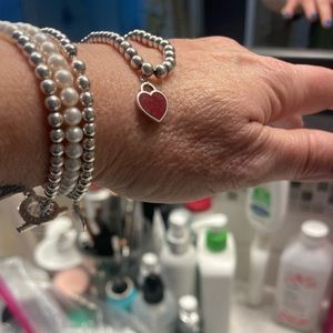 Medium Return to Tiffany RTT Red Enamel Heart Bead Bracelet in 925 Silver